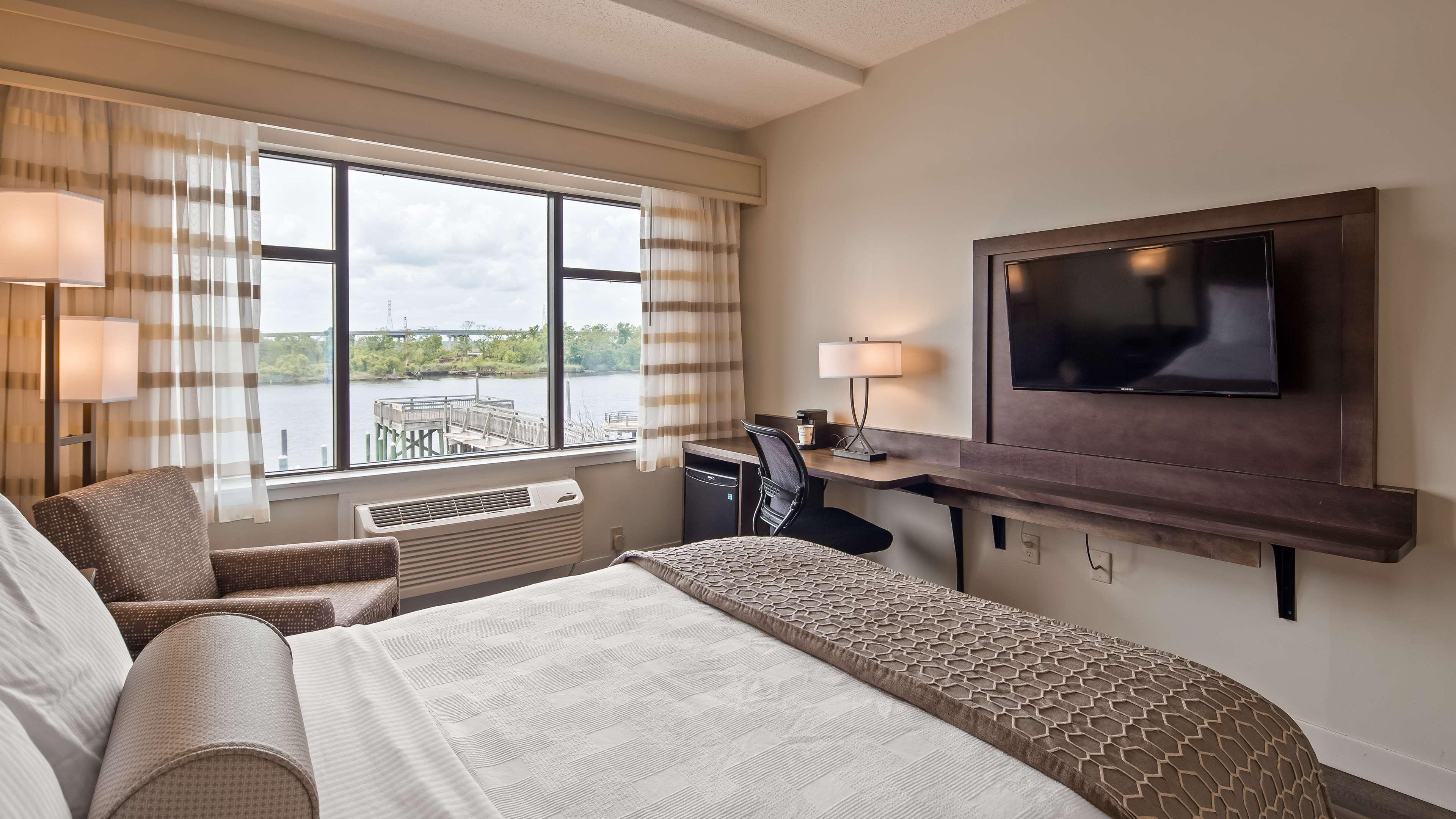 Best Western Plus Coastline Inn Wilmington Dış mekan fotoğraf