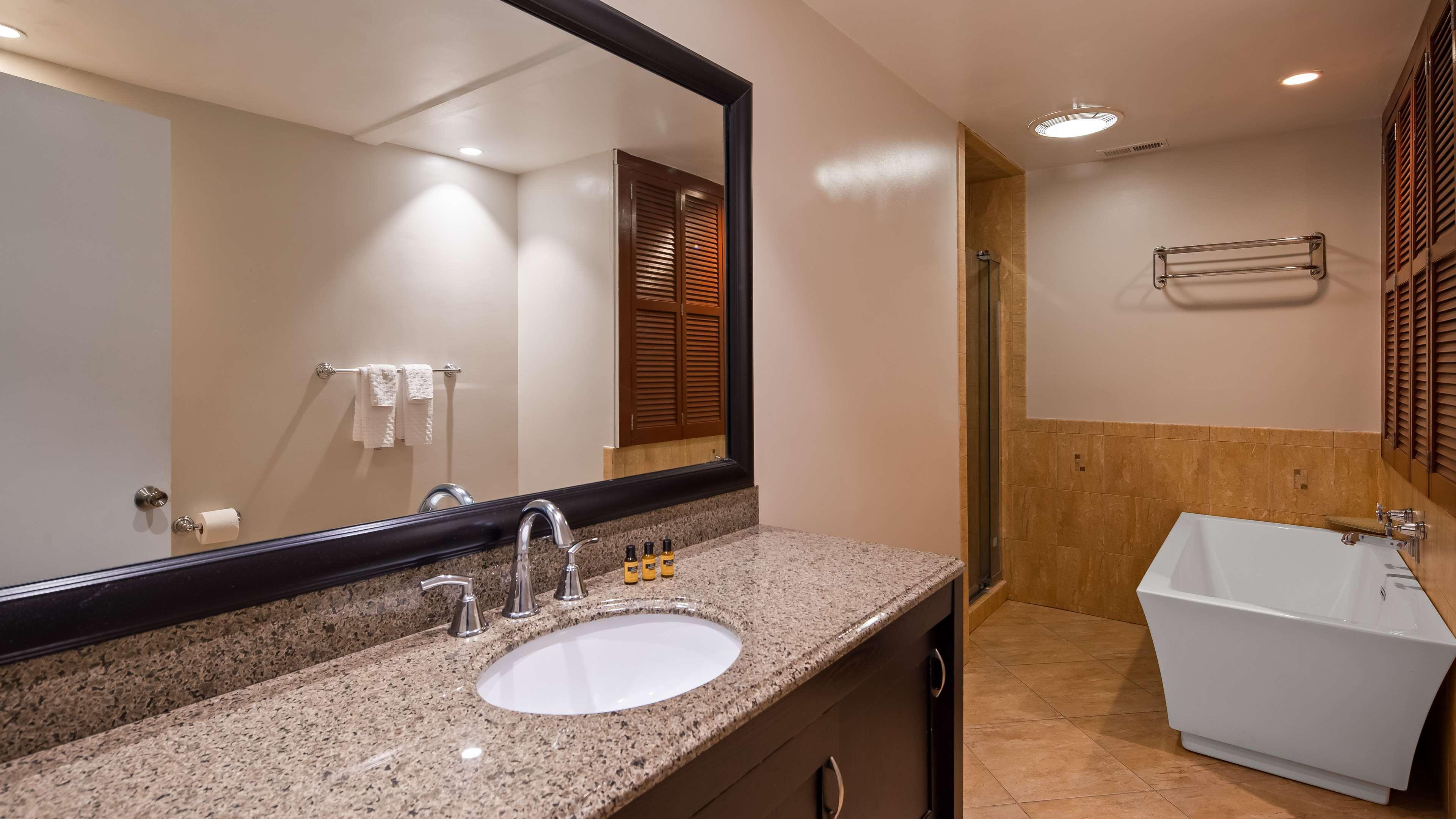 Best Western Plus Coastline Inn Wilmington Dış mekan fotoğraf